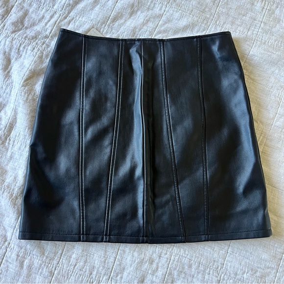 Free People Black Mini Skirt - Picture 4 of 7